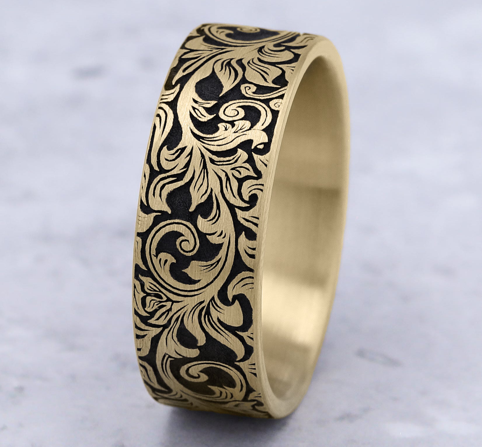 THE OVERLORD 8mm, Comfort fit, 14K Yellow Gold, Vintage script  pattern