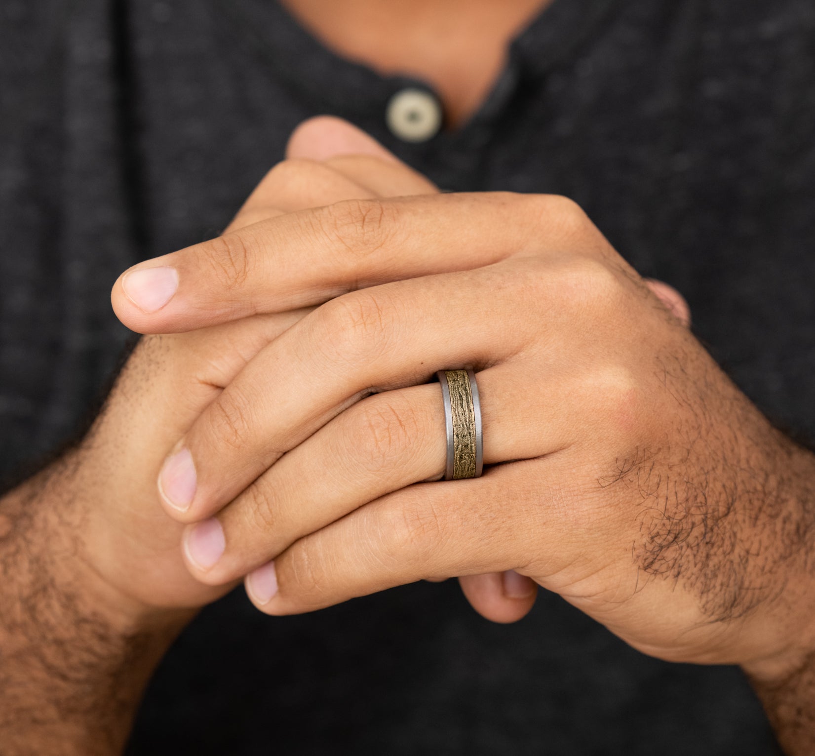 THE ELM 8mm, Comfort fit, Grey Tantalum and 14K Yellow Gold, Wood motif center, straight edges