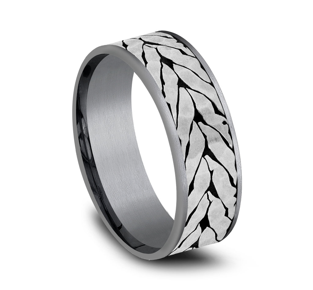 THE MEDALLION 7.5mm, Comfort fit, Grey Tantalum and Grey/Black Titanium, Hammered chevron pattern, thin edges
