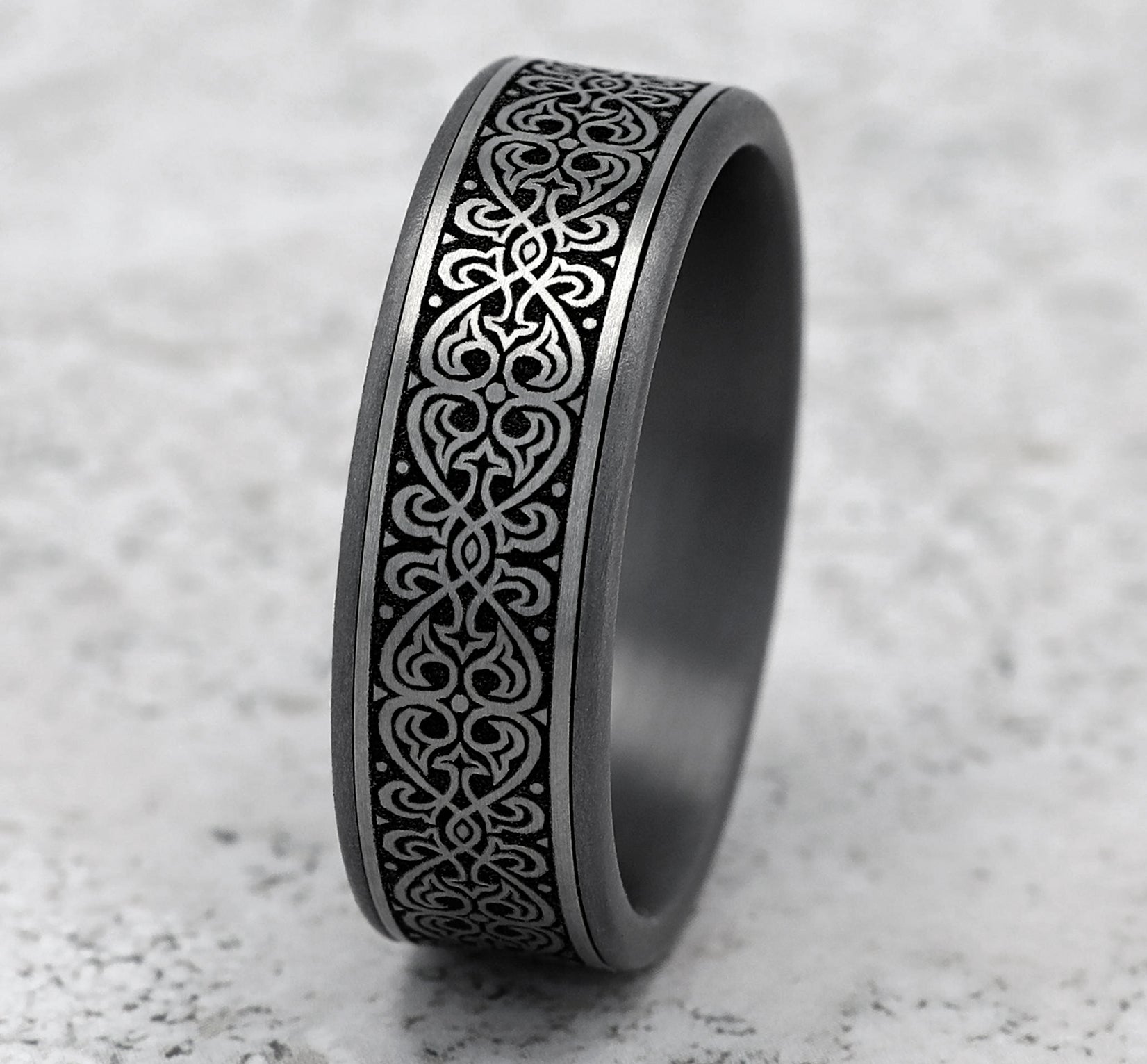 THE MIHRAB 7.5mm, Comfort fit, Grey Tantalum and Grey/Black Titanium, Ottoman Knot pattern, thin edges