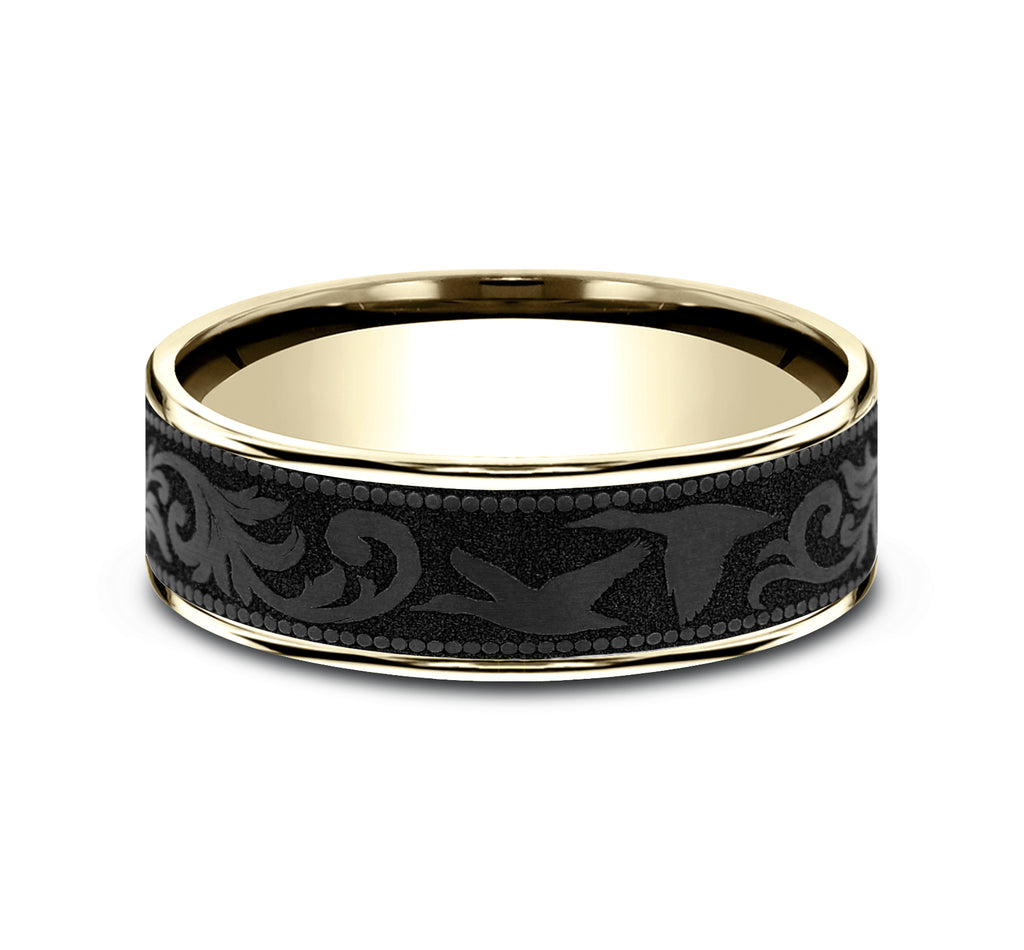 THE WATERFOWL 7.5mm, Comfort fit, 14K Yellow Gold and Black Titanium, Flying duck and script patterned center, thin edges