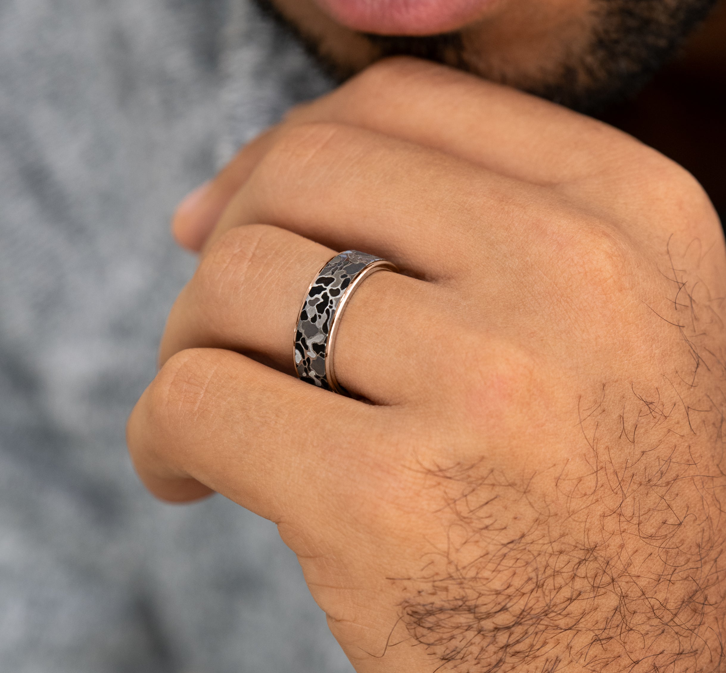 THE DUCK CAMO 7.5mm, Comfort fit, 14K Rose Gold and Grey Tantalum, Duck camo pattern, thin edges