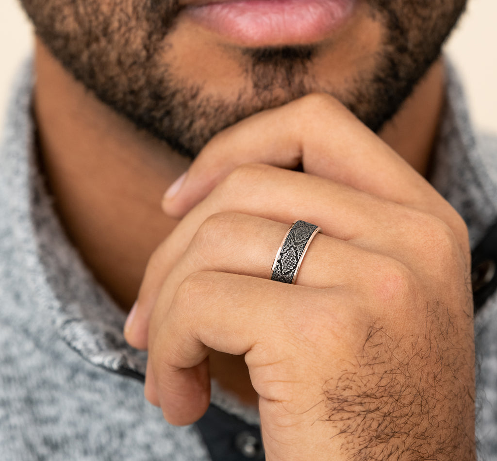 THE DIAMONDBACK 7.5mm, Comfort fit, 14K Rose Gold and Grey Tantalum, Snakeskin patterned center, thin edges