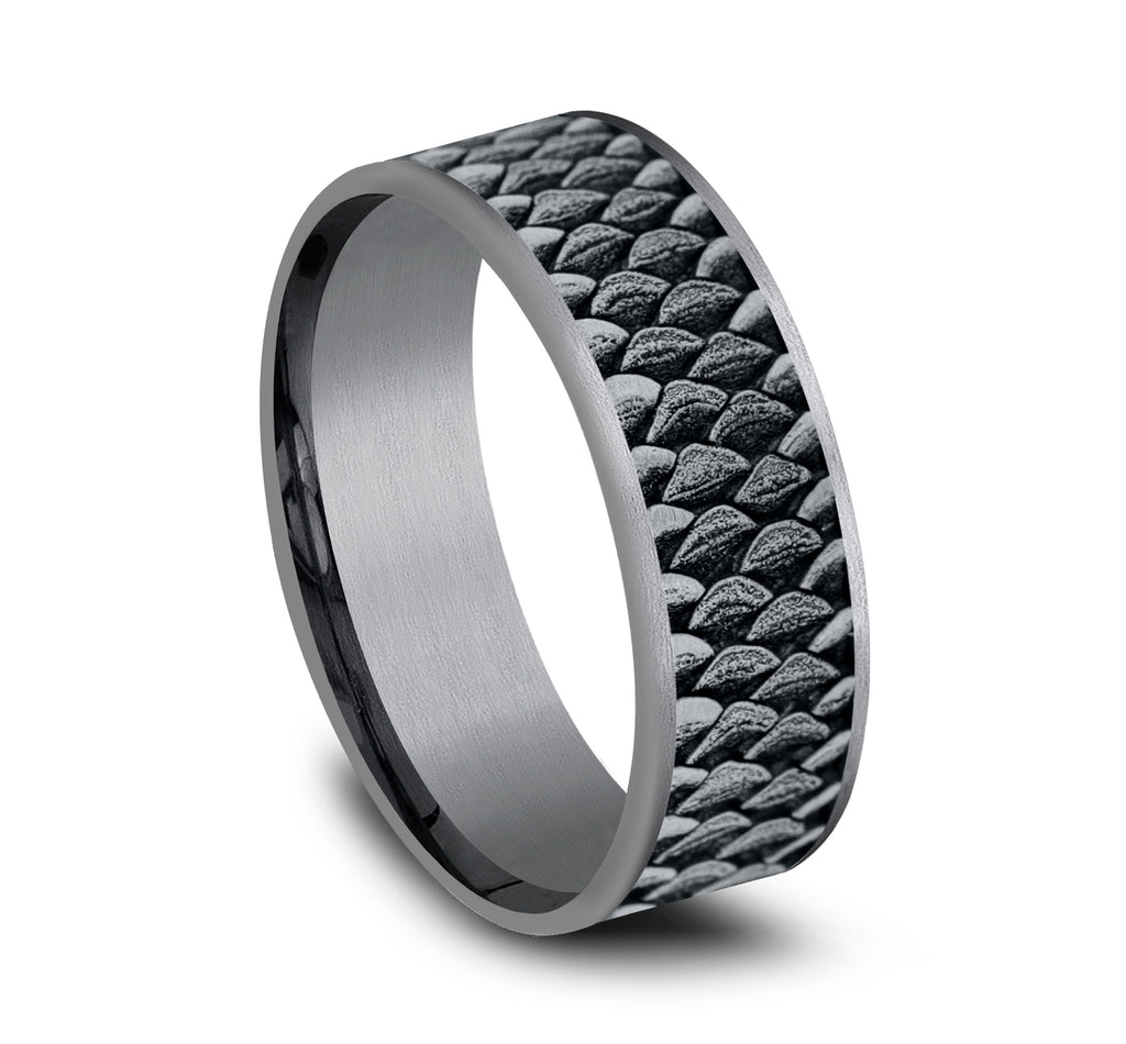 THE ANGLER 7.5mm, Comfort fit, Grey Tantalum and 14K White Gold, Fish scale patterned center, thin edges