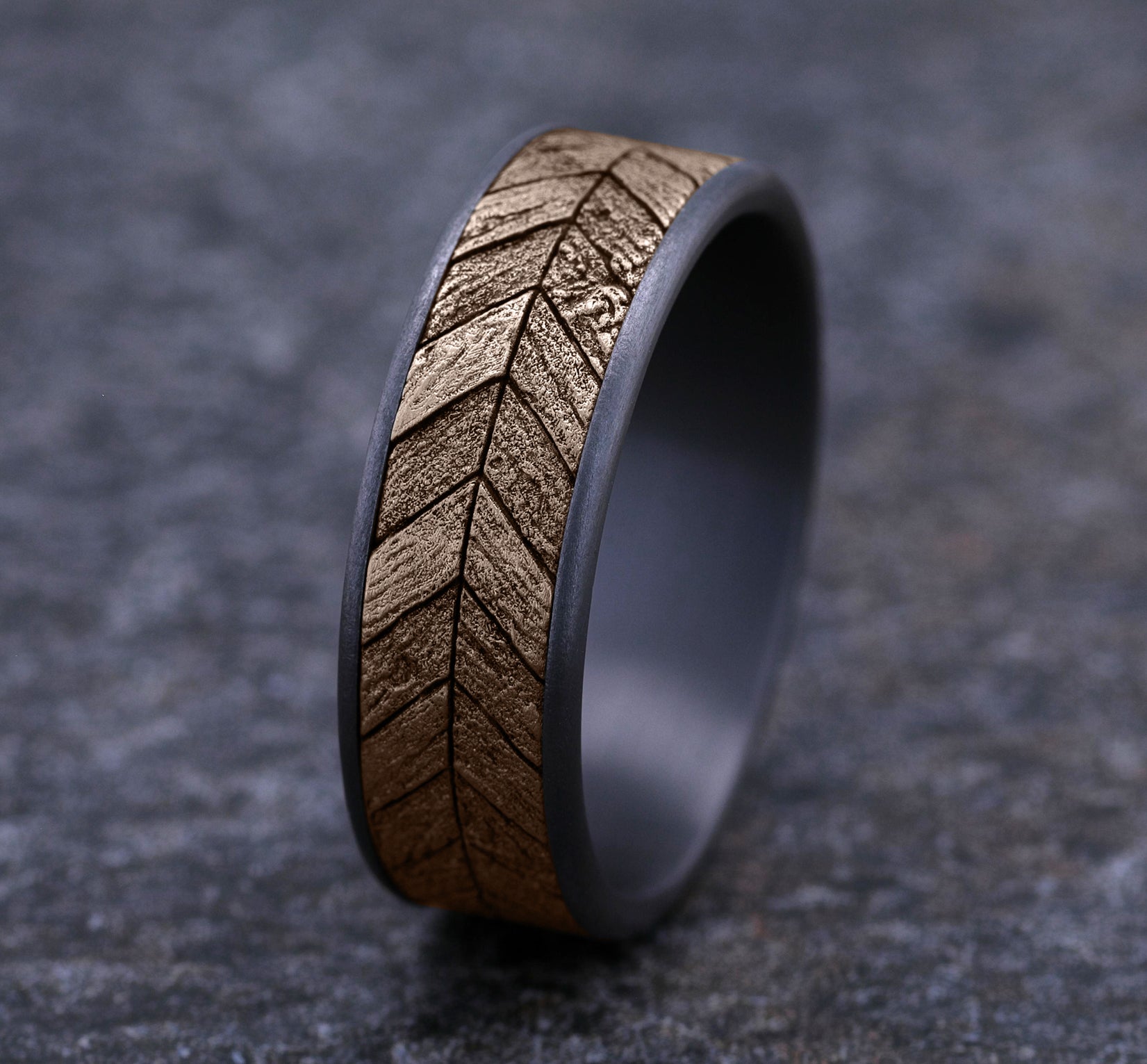 THE CHEVRON 7.5mm, Comfort fit, Grey Tantalum and 14K Rose Gold, Chevron wood patterned center, thin edges