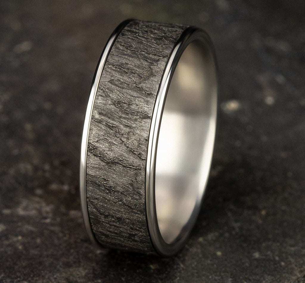 THE RAINIER 7.5mm, Comfort fit, 14K White Gold and Grey Tantalum, Lava rock textured center, polished thin edges