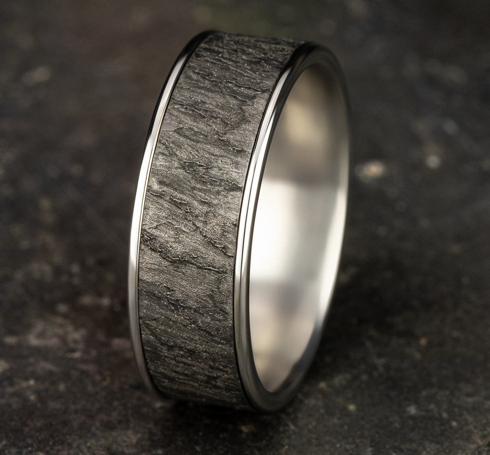THE RAINIER 7.5mm, Comfort fit, 14K White Gold and Grey Tantalum, Lava rock textured center, polished thin edges