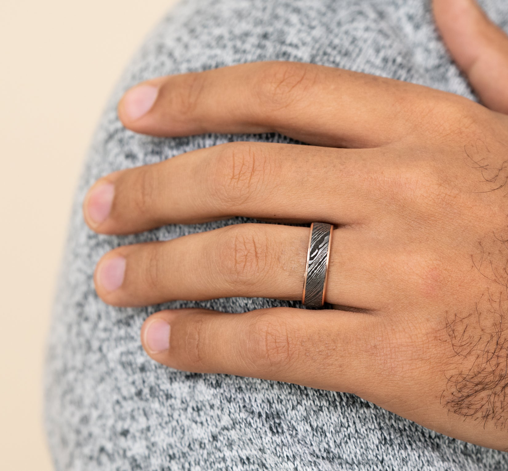 THE BOWIE 6.5mm, Comfort fit, 14K Rose Gold and Damascus Steel, Damascus steel center, thin polished edges