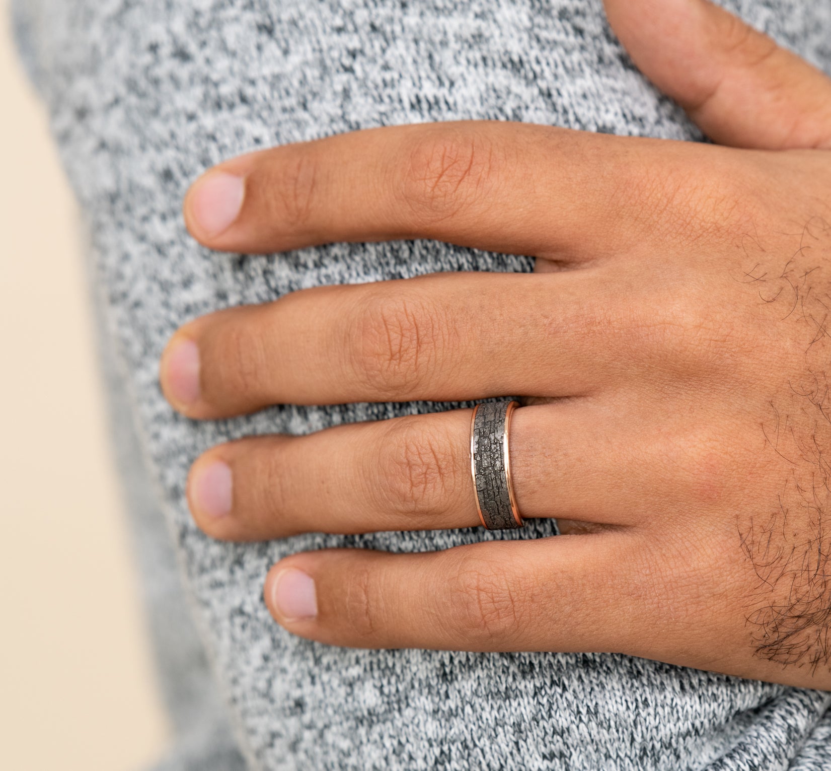 THE JACKSON 7.5mm, Comfort fit, 14K Rose Gold and Grey Tantalum, Stone wall pattern, thin edges