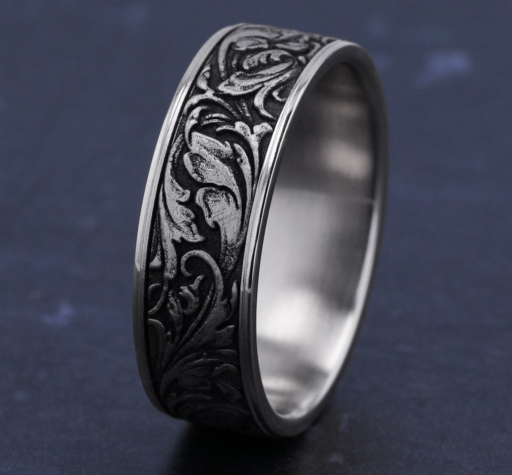 THE VINEYARD 7.5mm, Comfort fit, 14K White Gold, Vine pattern