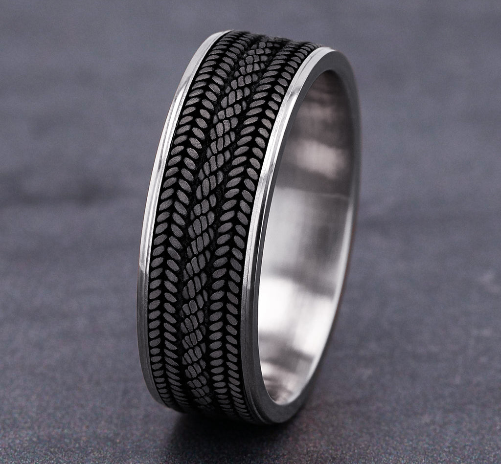 THE CORDOVAN 7.5mm, Comfort fit, 14K White Gold and Grey Tantalum, Rope center with chevron edge pattern, thin edges