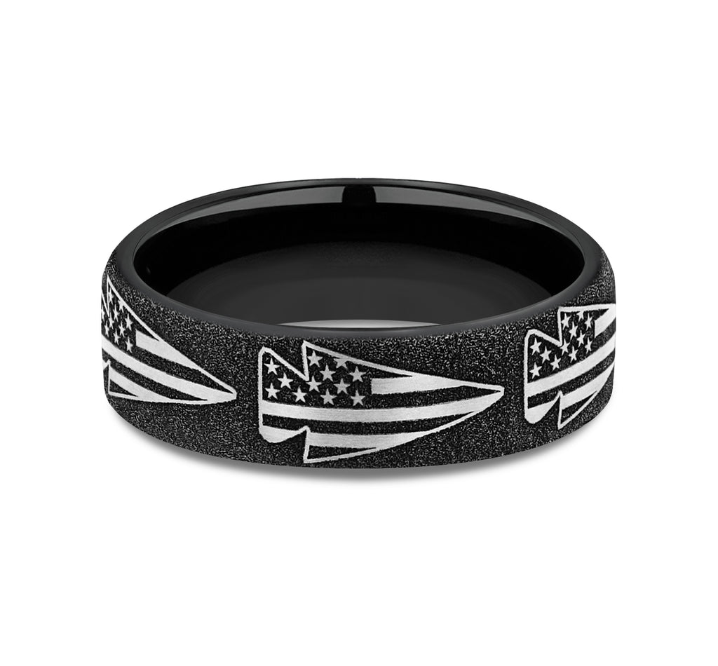 THE AMERICAN 6.5mm, European comfort fit, Grey-Black Titanium, American flag arrow design