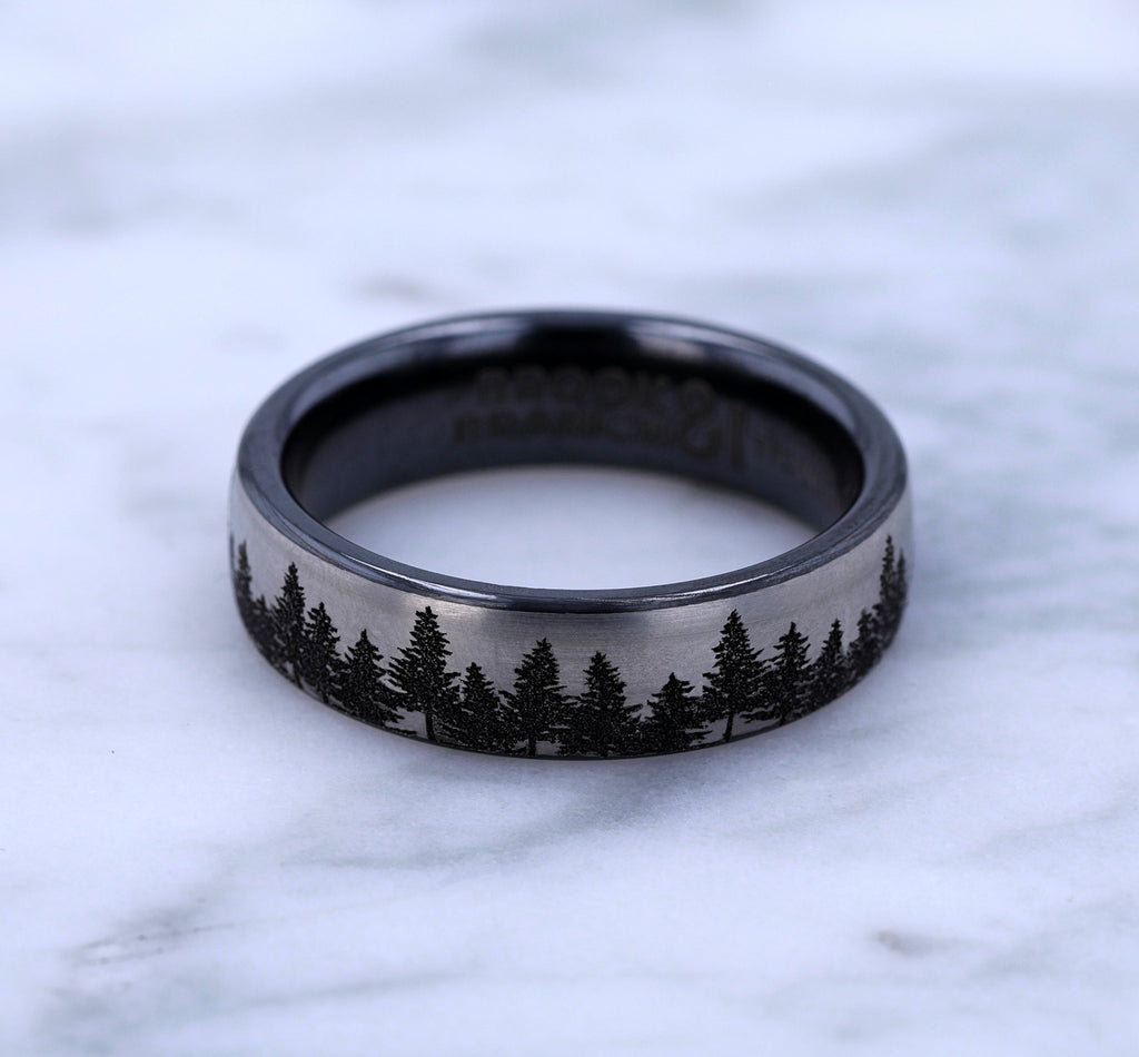 THE EVERGREEN 6.5mm, European comfort fit, Grey/Black Titanium, Treeline scenic design