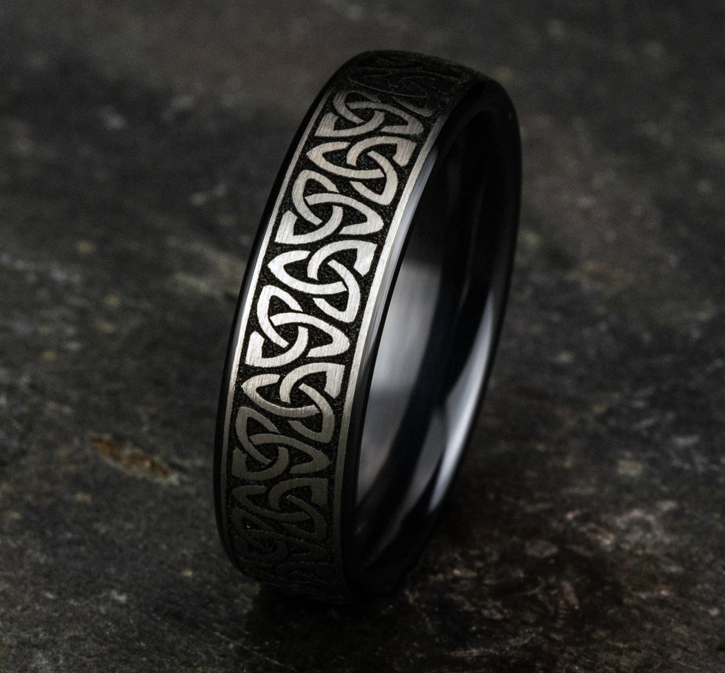 THE CARLOW 6.5mm, European comfort fit, Grey/Black Titanium, Celtic knot pattern