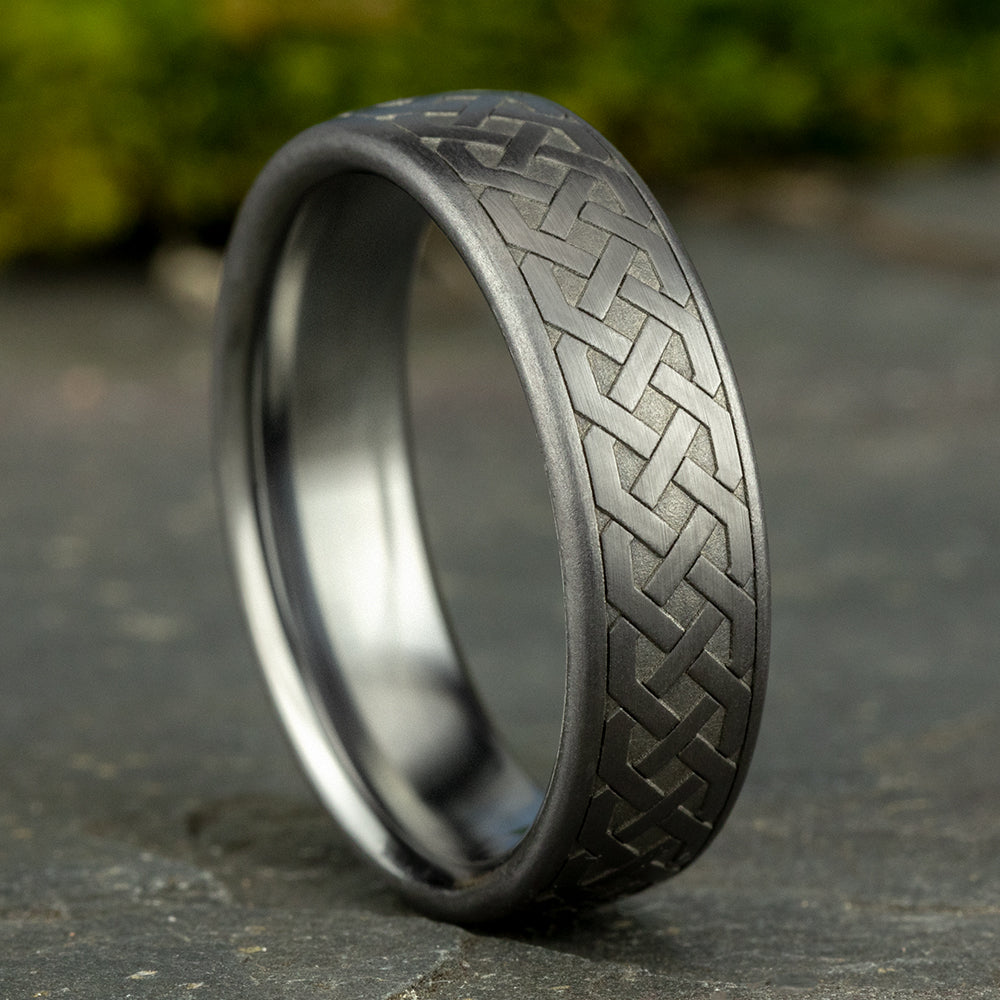 THE ADARE 6.5mm, European comfort fit, Grey Tantalum, Celtic knot pattern