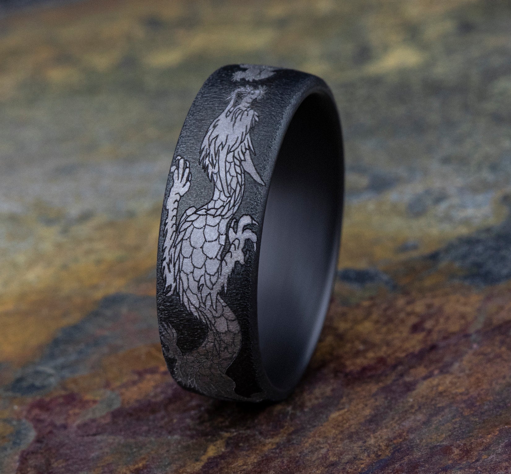 THE PROTECTOR 7.5mm, European comfort fit, Darkened Tantalum, Chinese dragon pattern