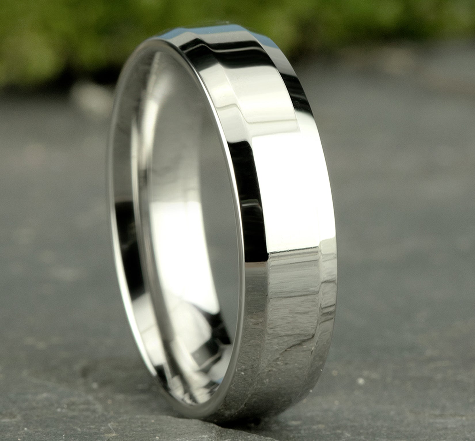 THE MERIDIAN 6.5mm, Lightweight comfort fit, 14K White Gold, High polished finish center and bevel edges