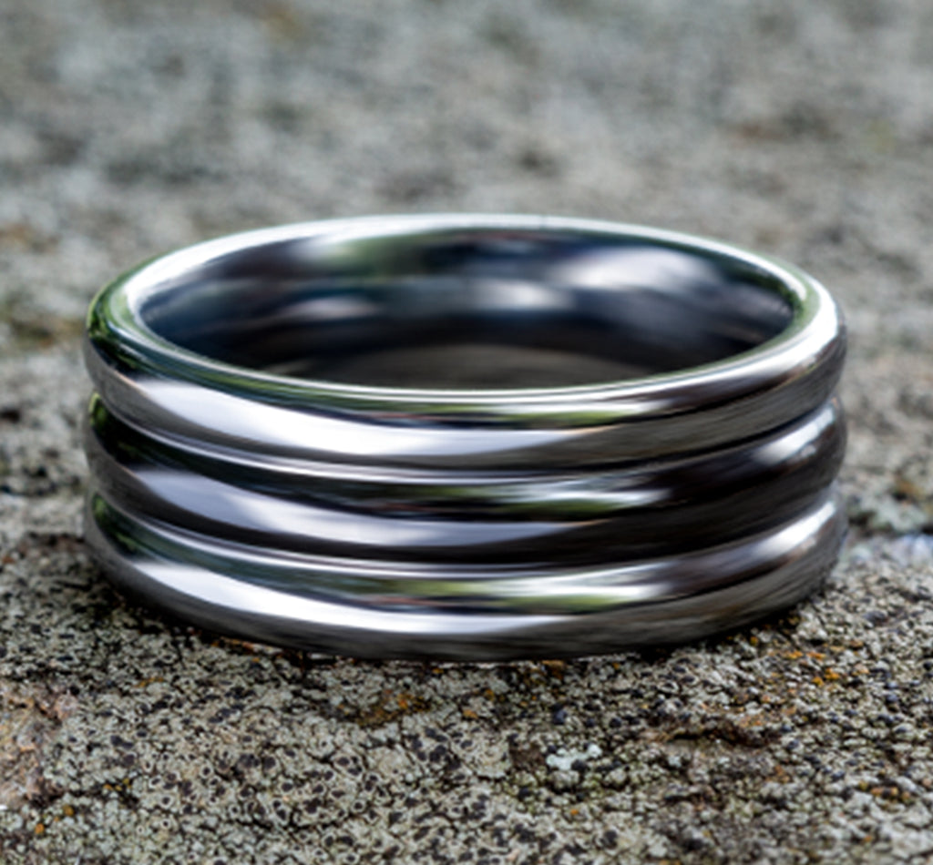 THE SPECTER 8mm, Comfort fit, Tungsten and Black Ceramic, Polished rounded center, polished thick round edges