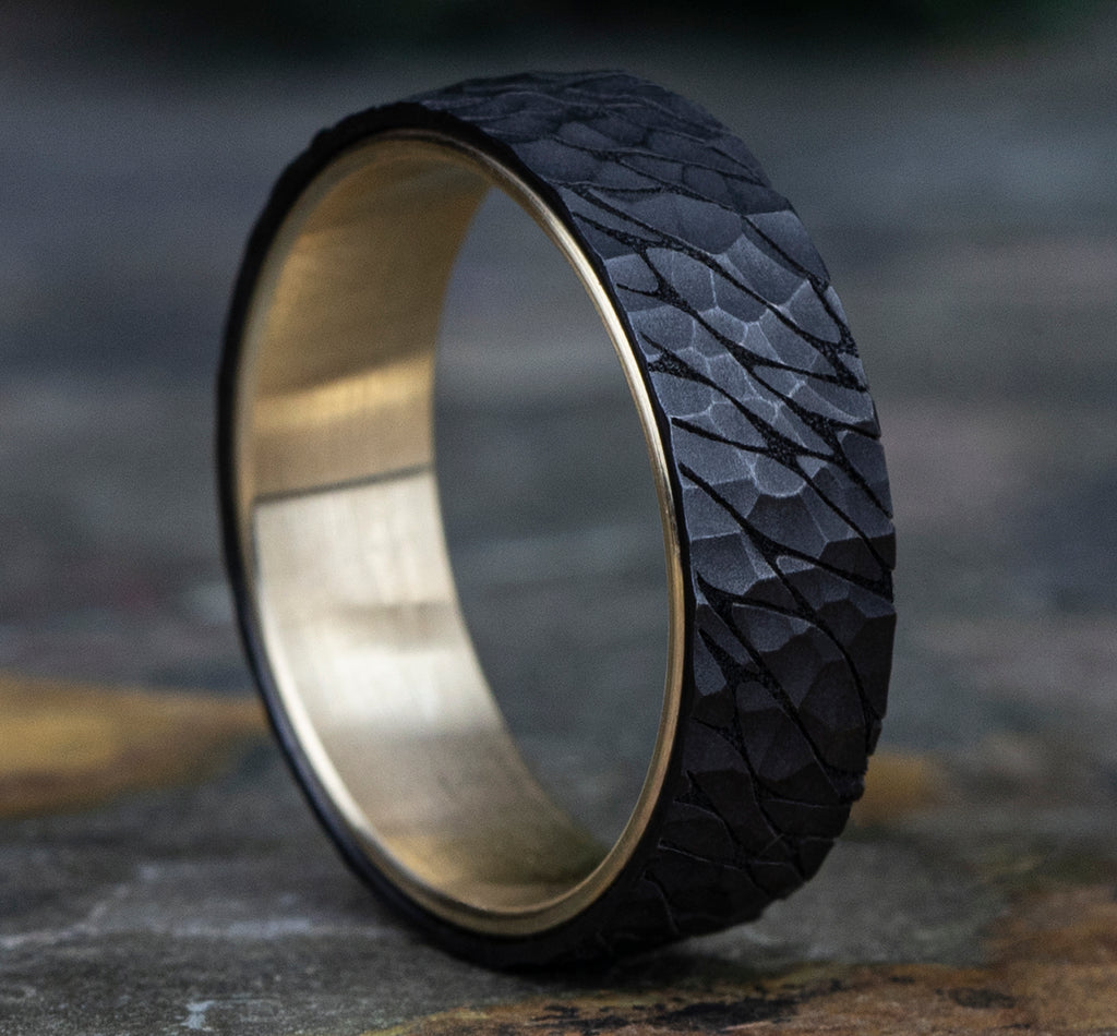 THE SUPERIOR 6.5mm, Comfort fit, 14K Yellow Gold and Black Titanium, Pebble pattern with hammered finish