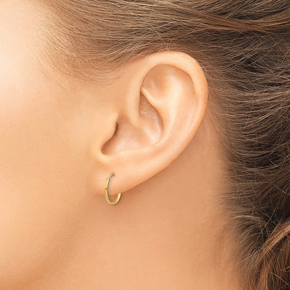 Sunny 14k Madi K Endless Hoop Earrings