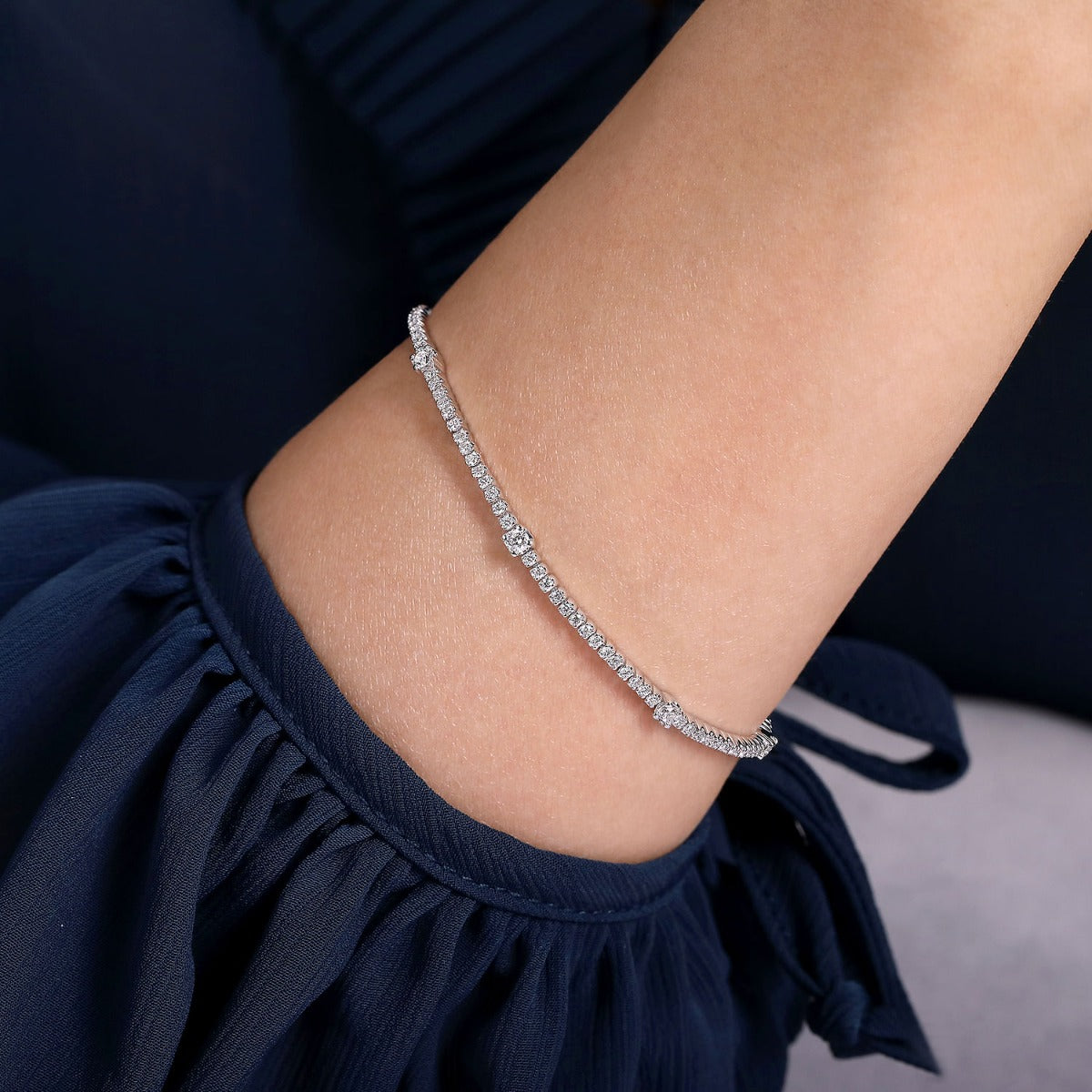 Azura Crown Eclipse 14K White Gold Diamond Tennis Bracelet