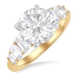 Round Shape Semi-Mount Diamond Engagement Ring