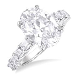 Oval Shape Semi-Mount Diamond Engagement Ring