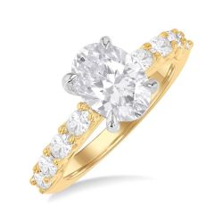 Oval Shape Semi-Mount Diamond Engagement Ring