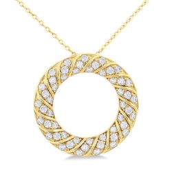 Circle Ribbed Diamond Pendant